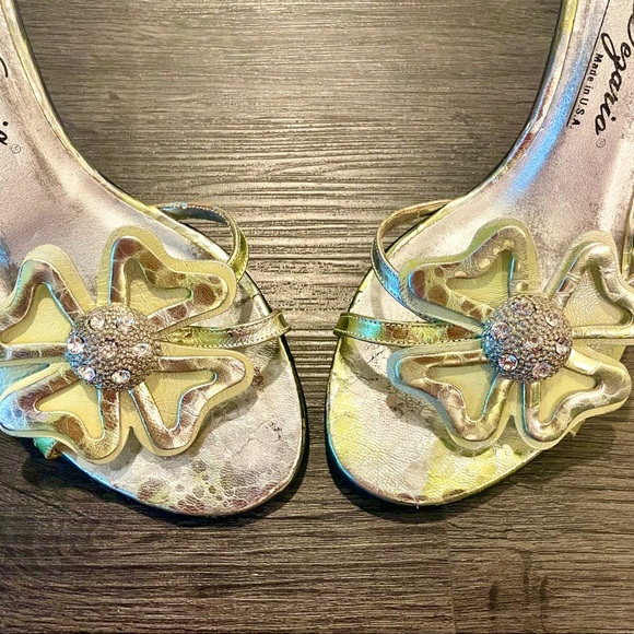 Dezario Embellished sandals - Picture 4 of 8
